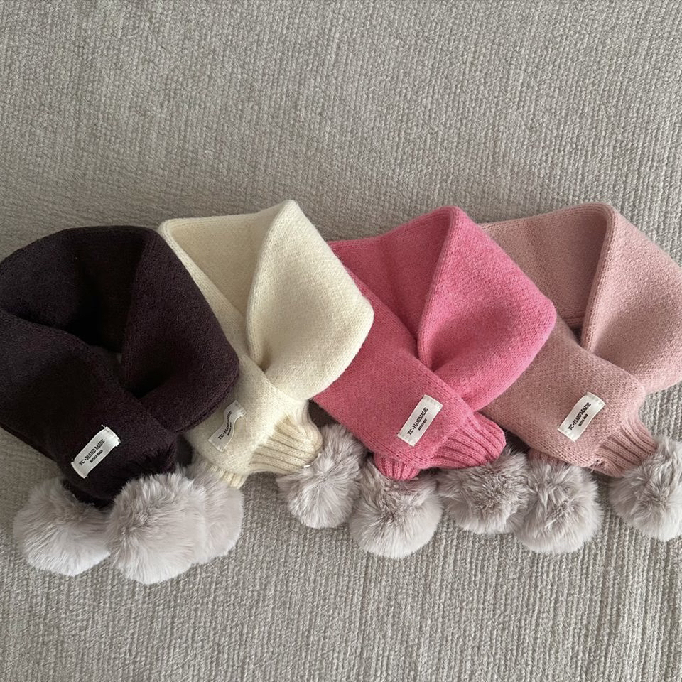 韩版儿童冬季新款简约纯色毛球保暖交叉防寒围脖宝宝凹造小围巾潮