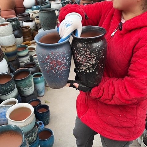 口14高25瑕疵两个。 