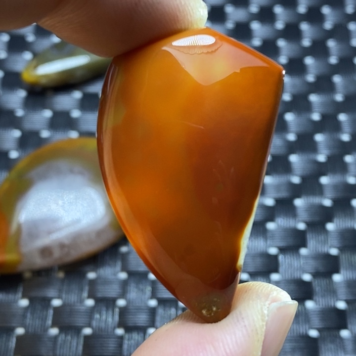 玛瑙/玉髓颈饰未镶嵌宛**心