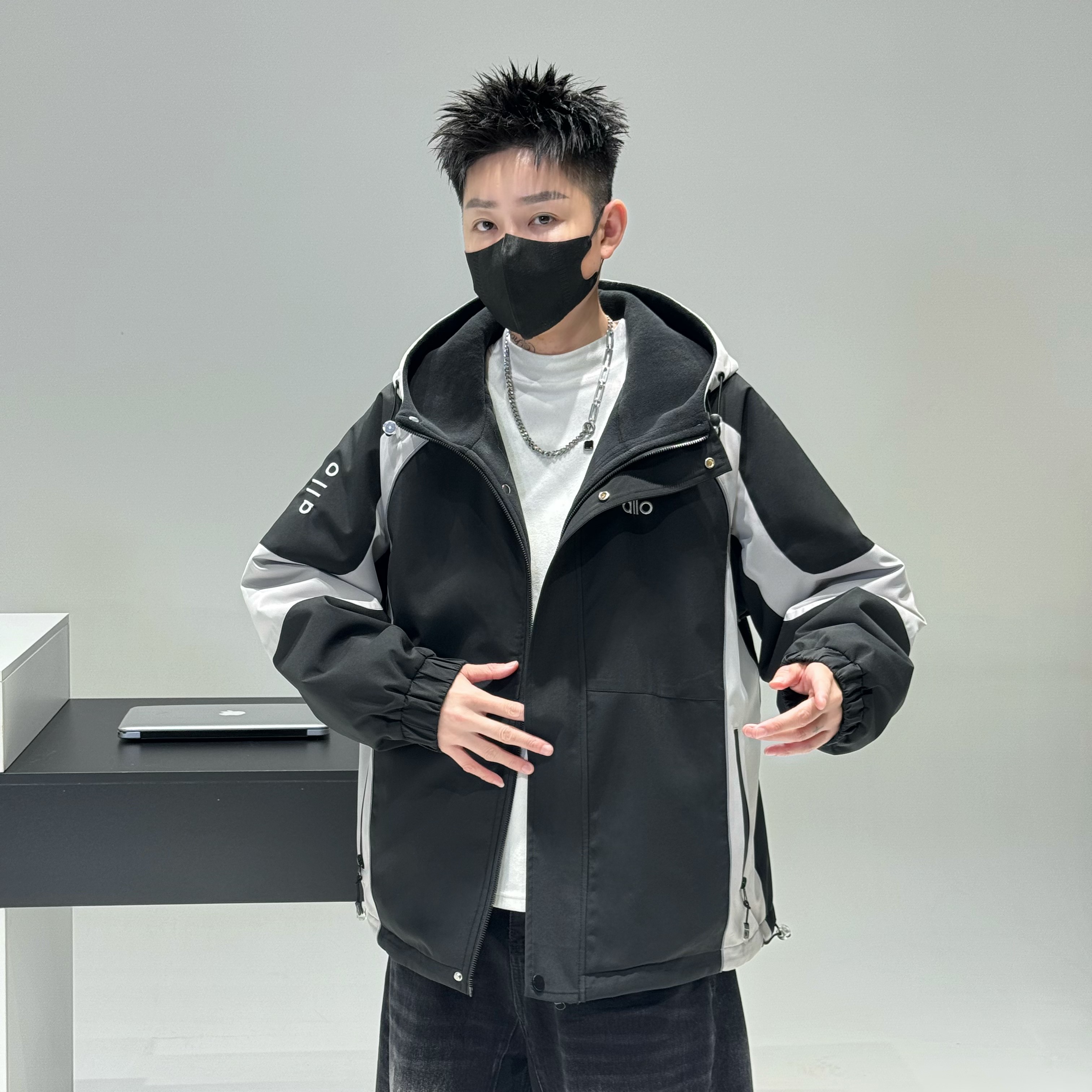 青少年加绒加厚中间夹绒两面穿冲锋衣冬款软壳冲锋衣帅气一件过冬