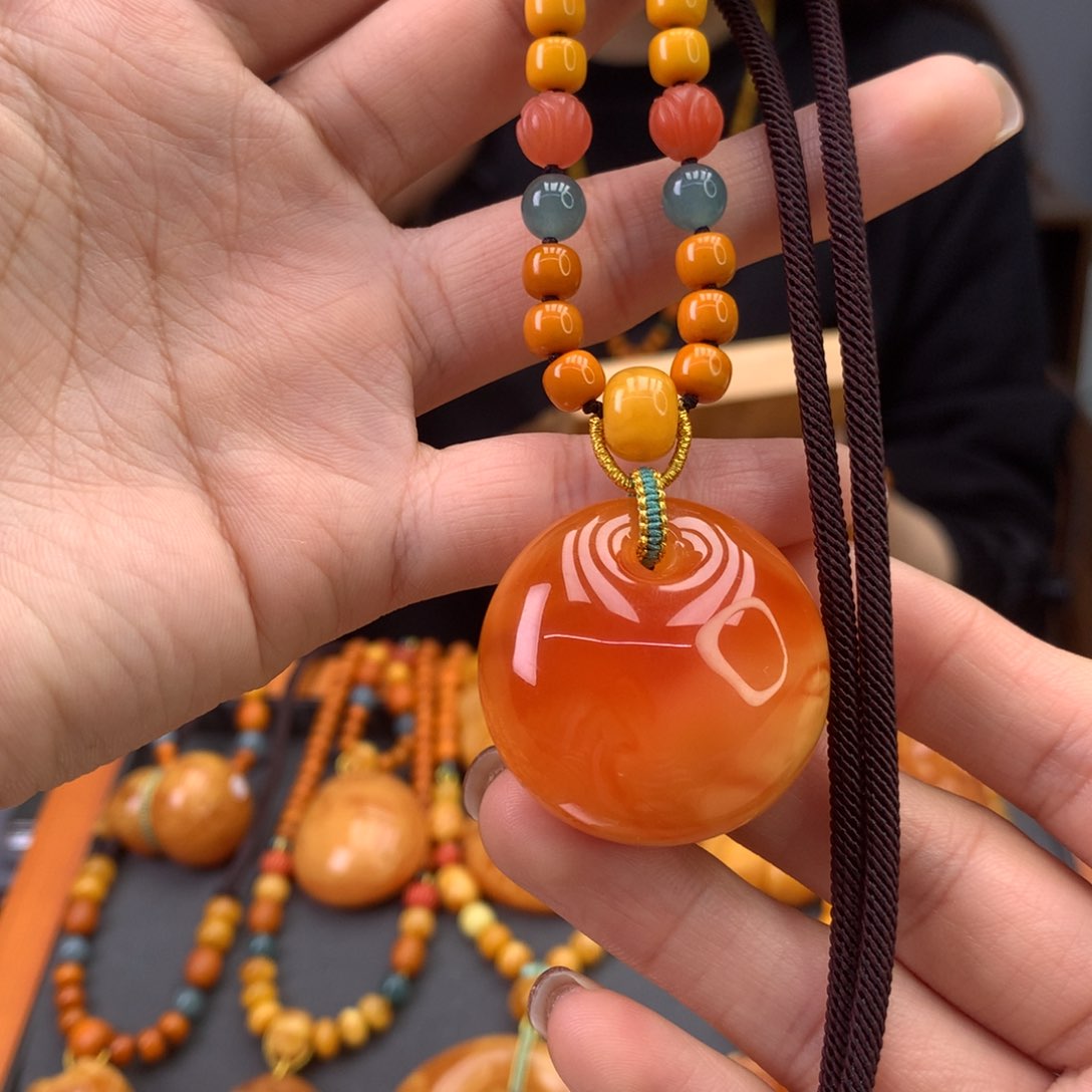 未镶嵌蜜蜡颈饰天然