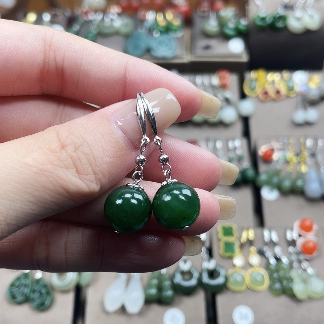 和田玉银S925镶嵌耳饰