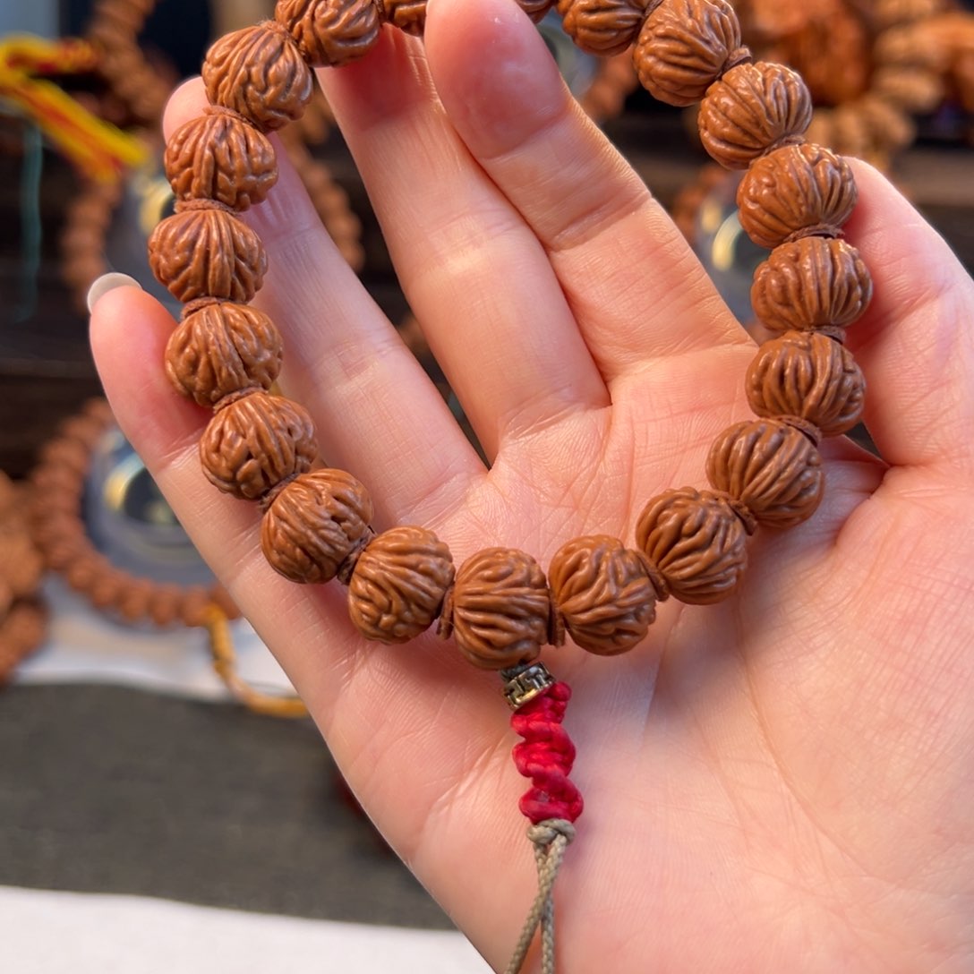 【闪购商品】桃核吊坠15野生红莲