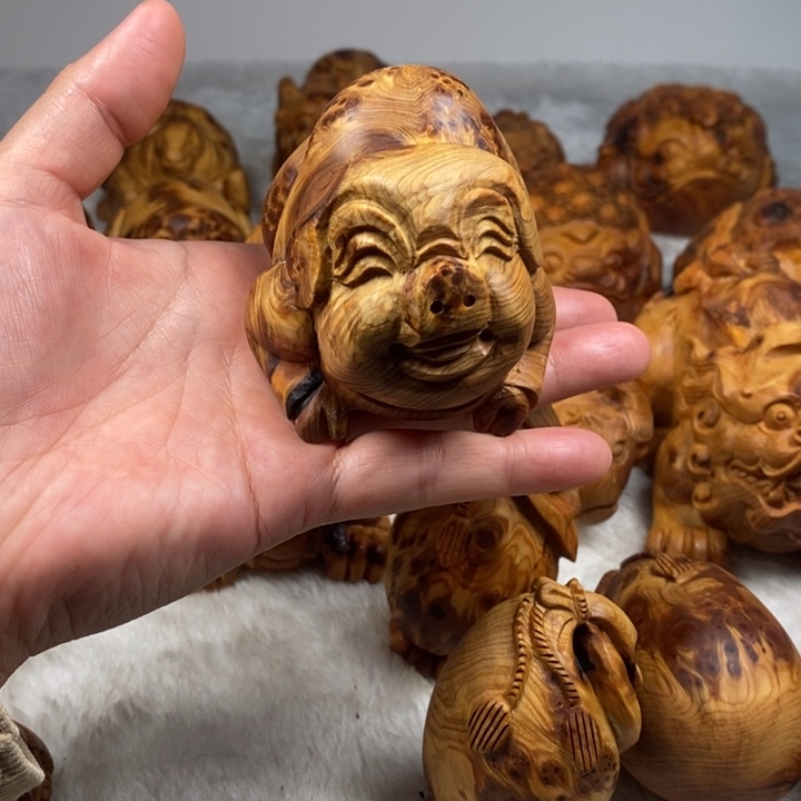 I***l柏木握福猪留疤手把件