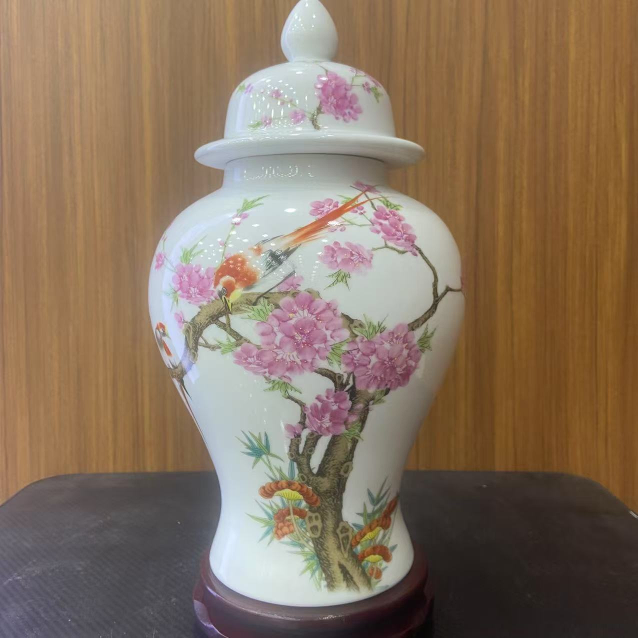 水点桃花将军罐+底座