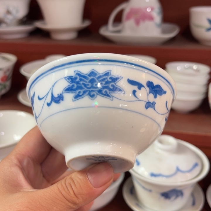 醴陵群力釉下100毫升茶碗微瑕