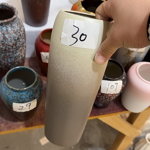 瓶咖啡25厘米左右花瓶一个