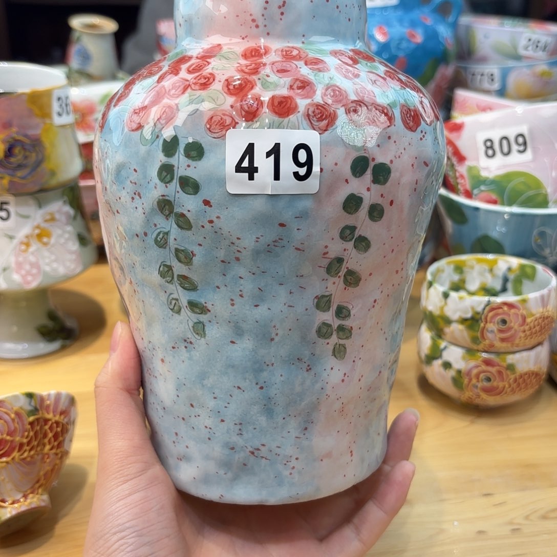 瓷片兔兔盖茨。兔兔