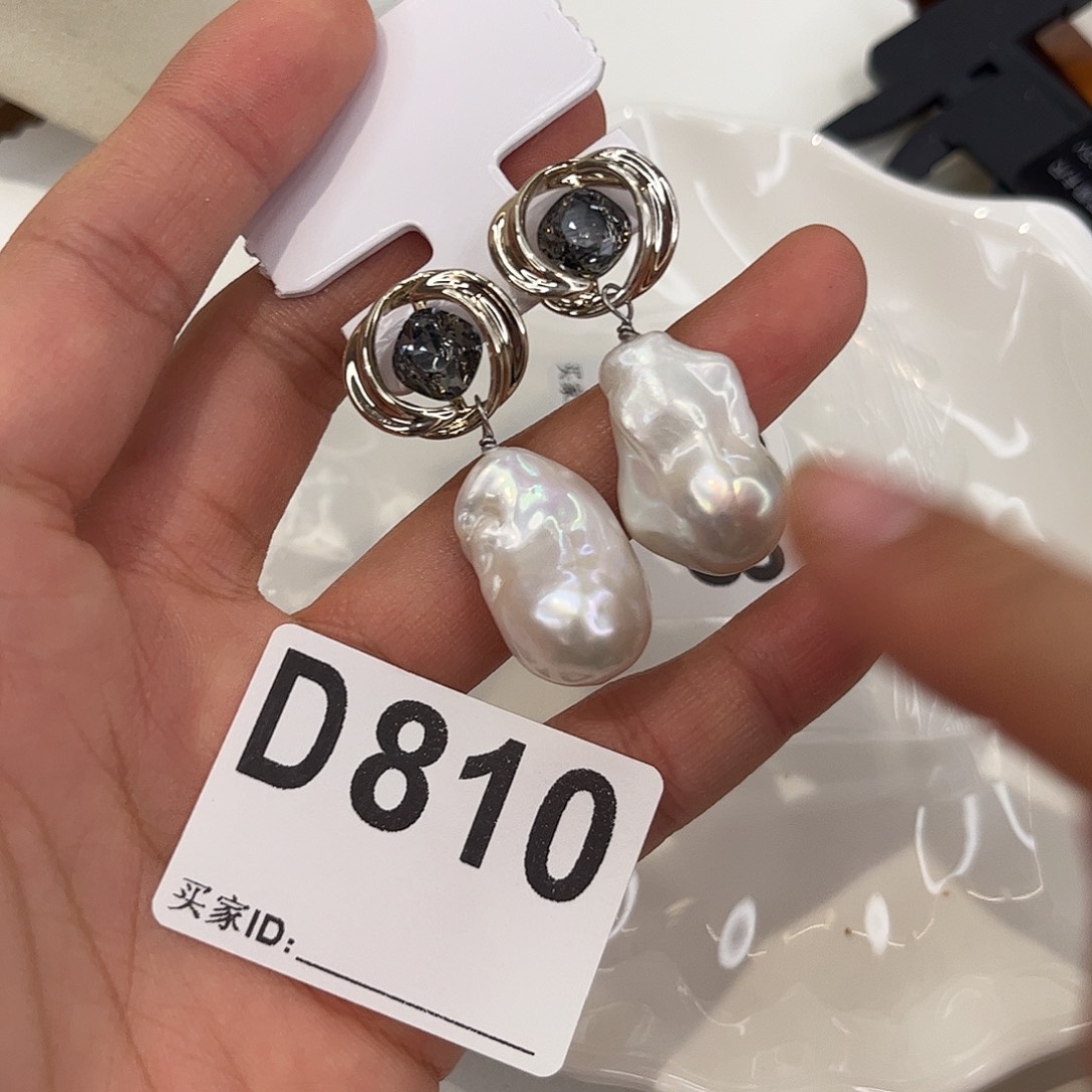 淡水珍珠合金耳饰