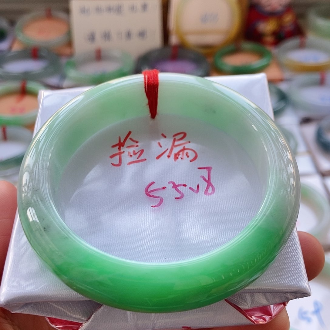 翡翠手镯未镶嵌12绿乌鸡绿底翠12