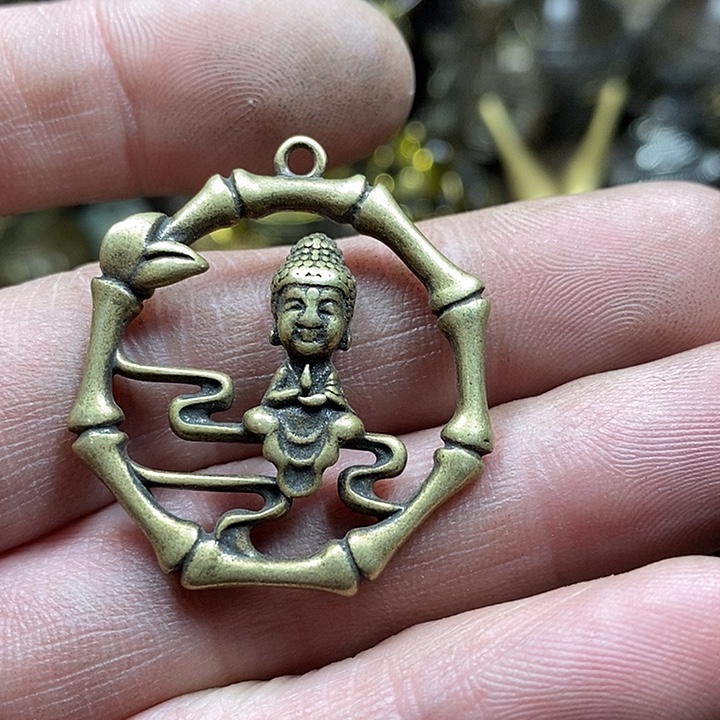 春***哥小杨推荐铜物件一个