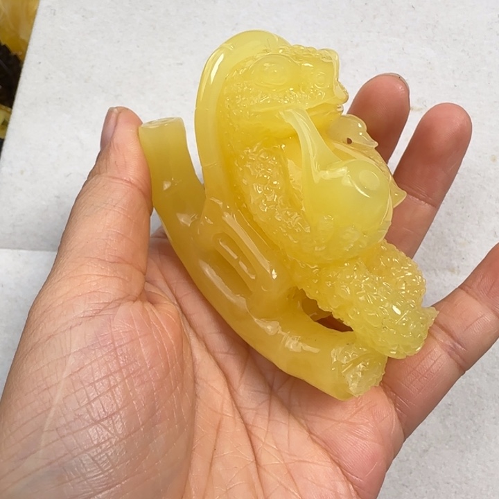 蜜蜡珠宝奇石未镶嵌