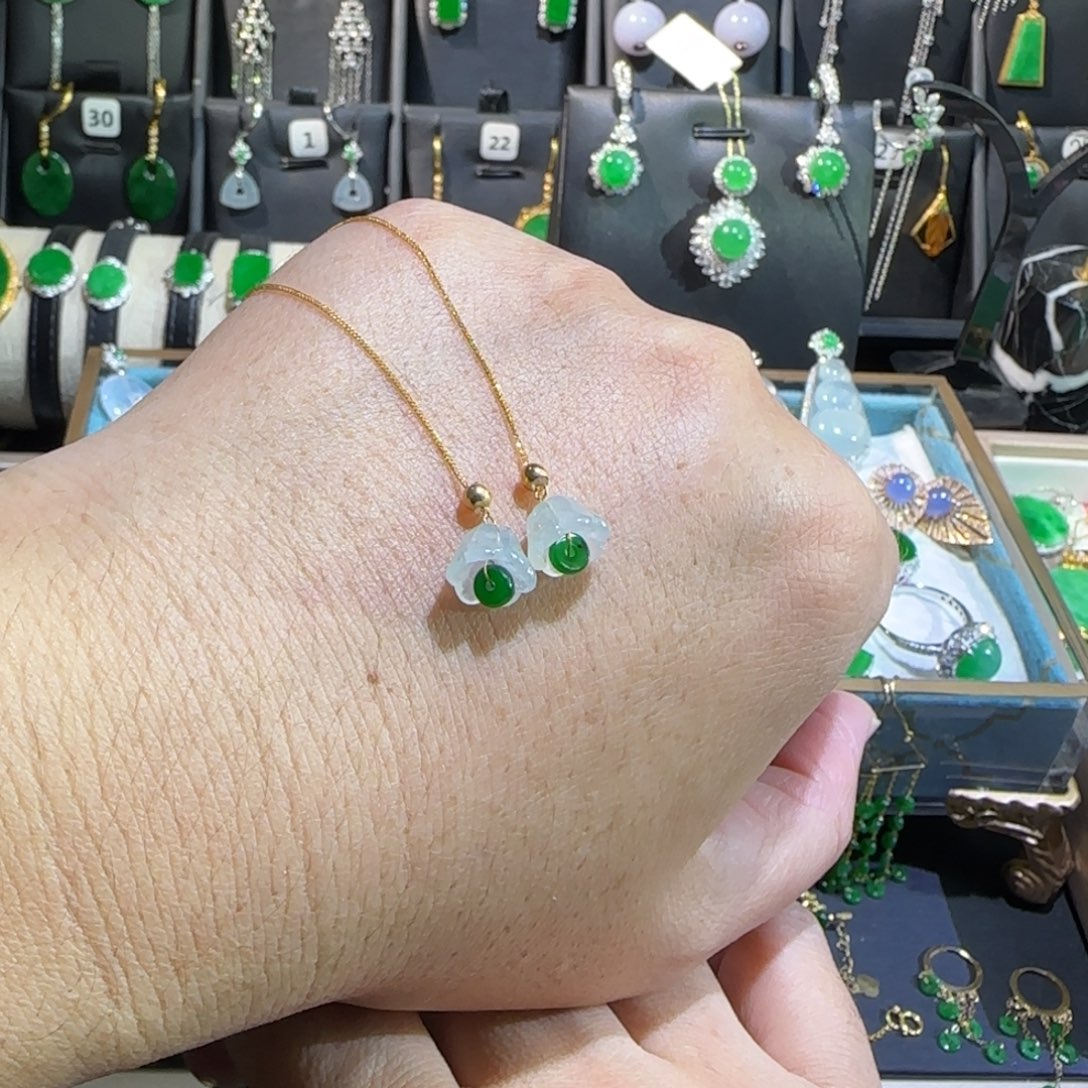 翡翠18K金镶嵌颈饰耳线