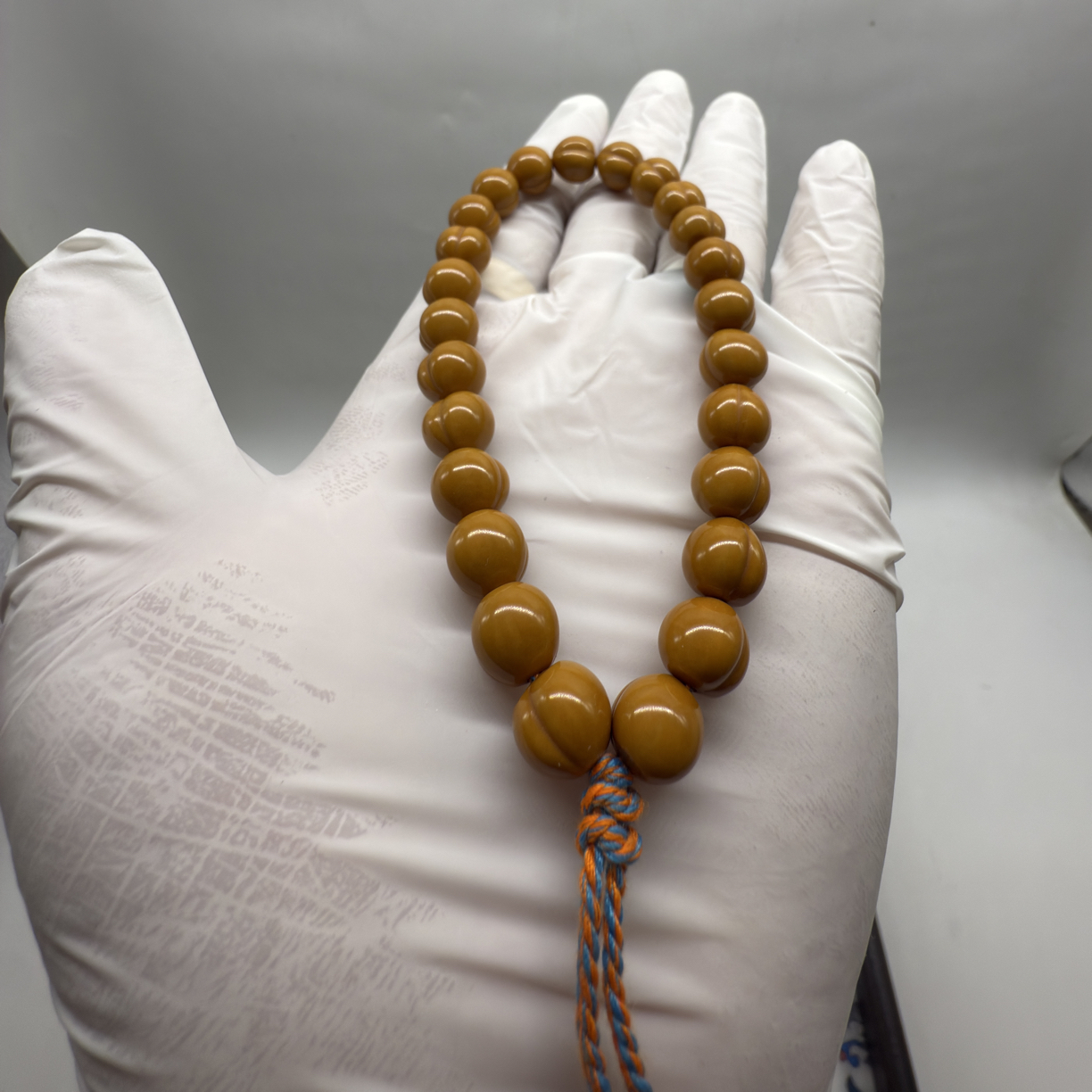 女生男生文玩手持猴头核桃屁桃雕刻全品精修11mm