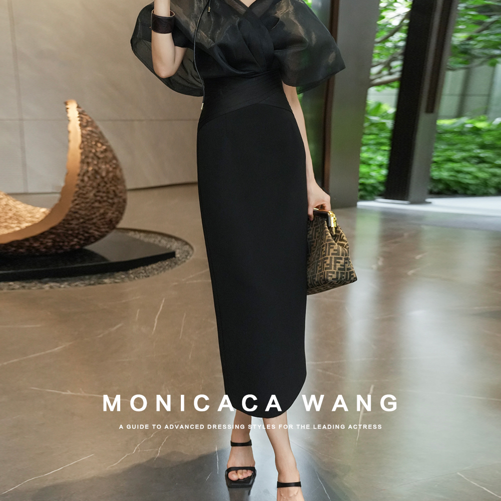 【莫妮卡卡】2025夏季薄款开叉百搭半身裙ZJB60010-1