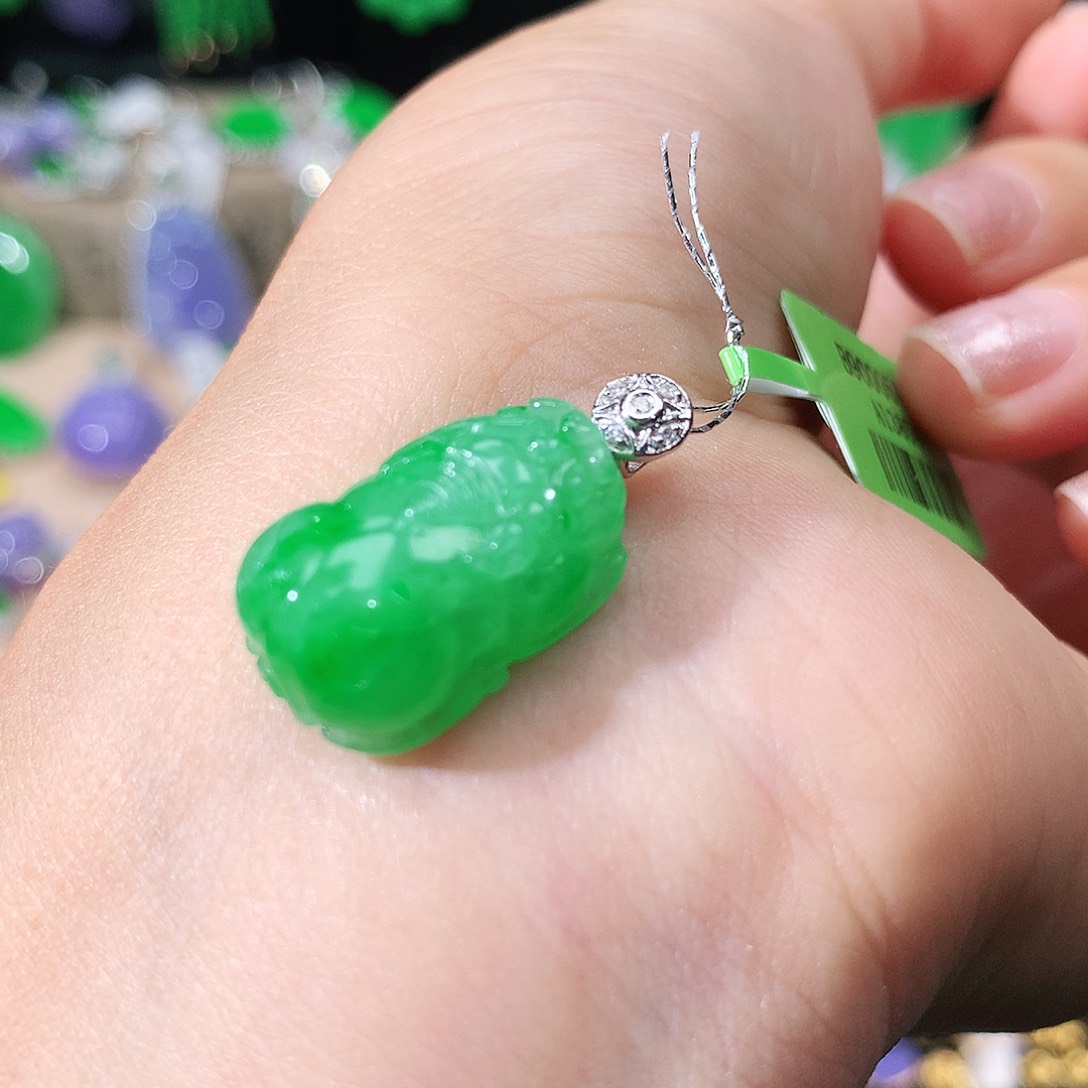 翡翠18K金镶嵌吊坠(不含链)