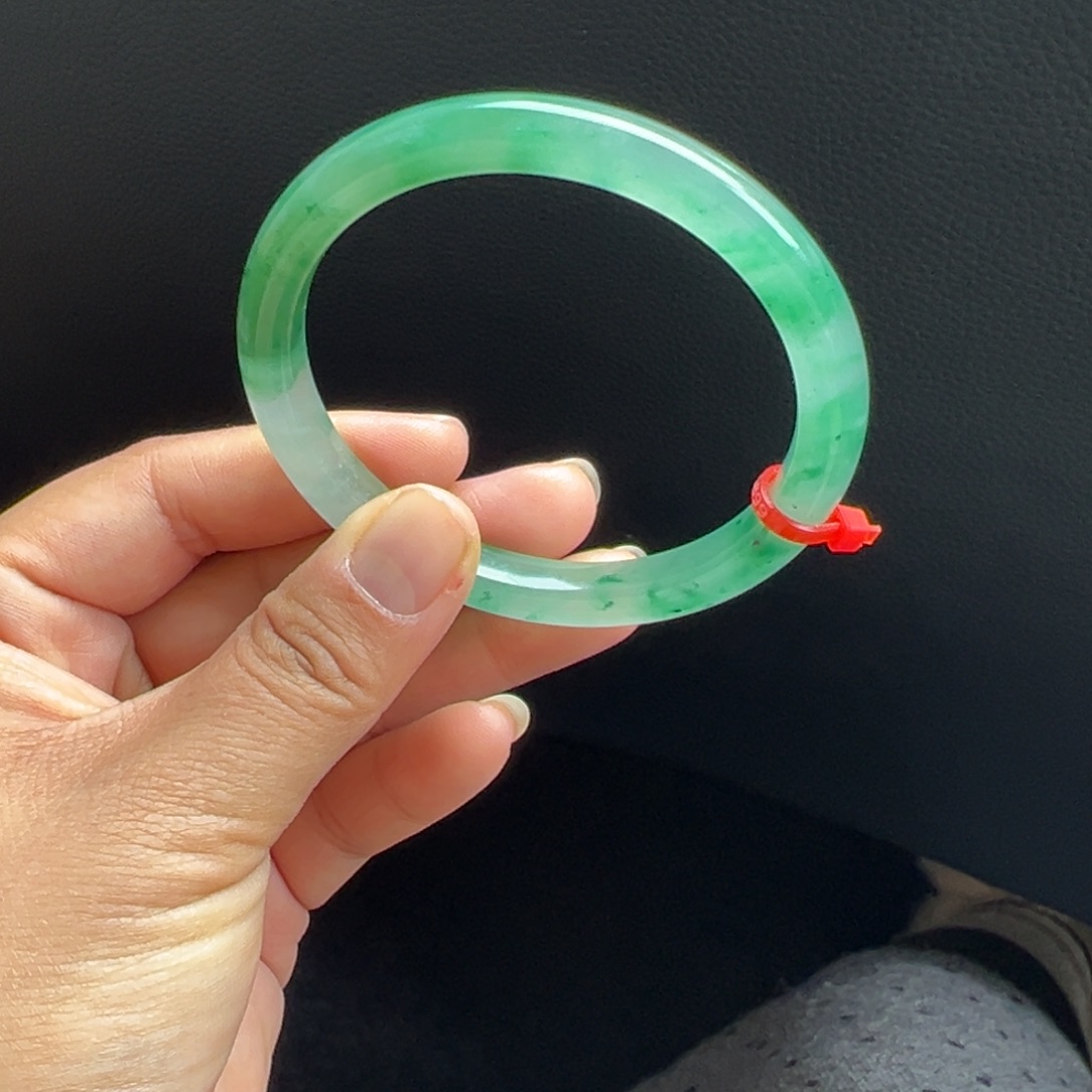 石英质玉未镶嵌手镯非洲翠5758