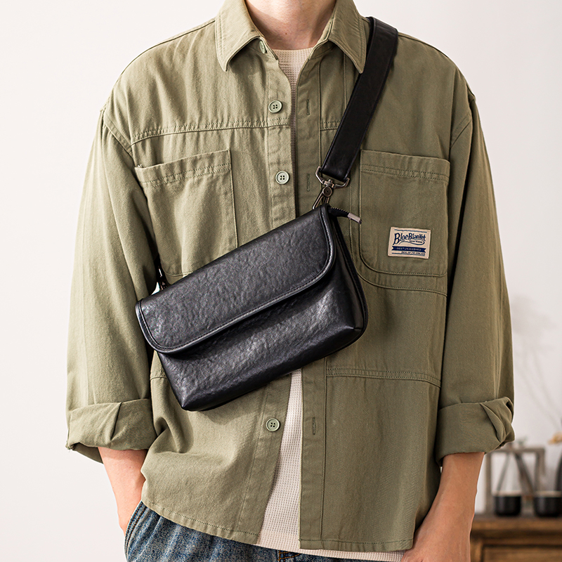 原创小众男士真皮通勤单肩斜挎包男款植鞣牛皮休闲手机小包手拿包