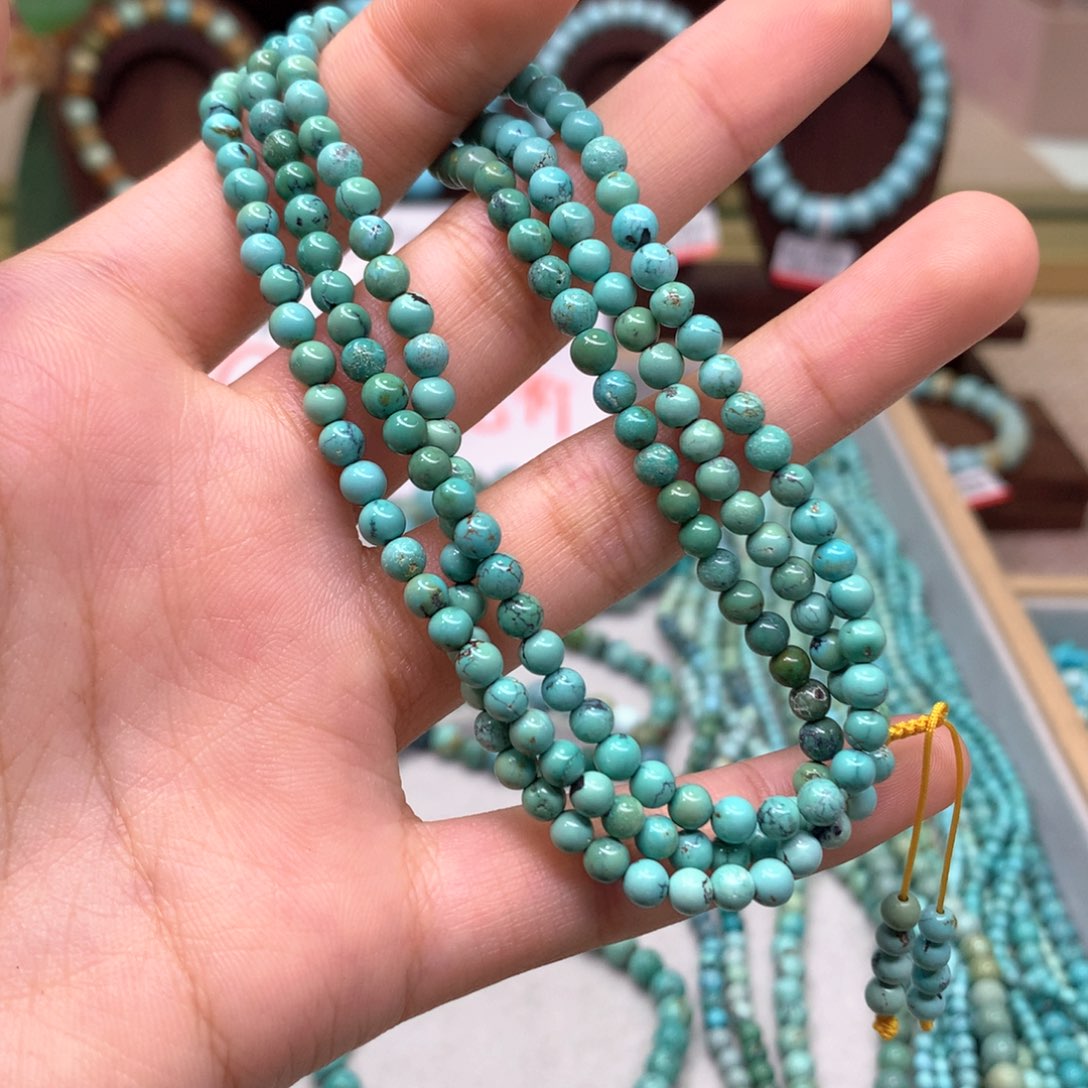 绿松石配饰未镶嵌