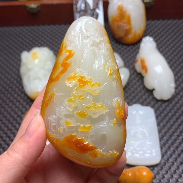 空***手玉精品山水手把件1