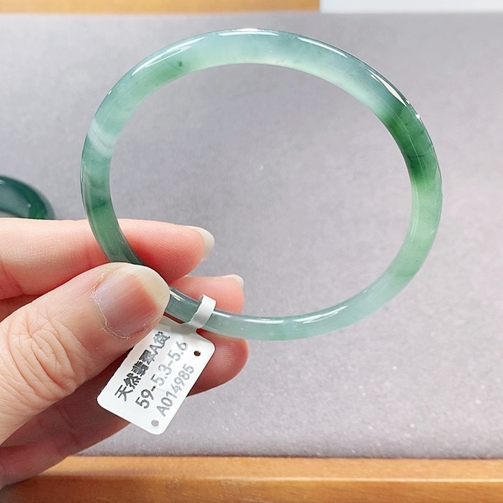 【闪购商品】翡翠手镯（圆镯）未镶嵌