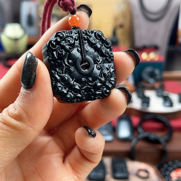 和田玉挂件未镶嵌