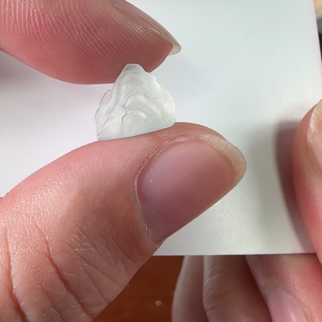 定制翡翠未镶嵌小山峰