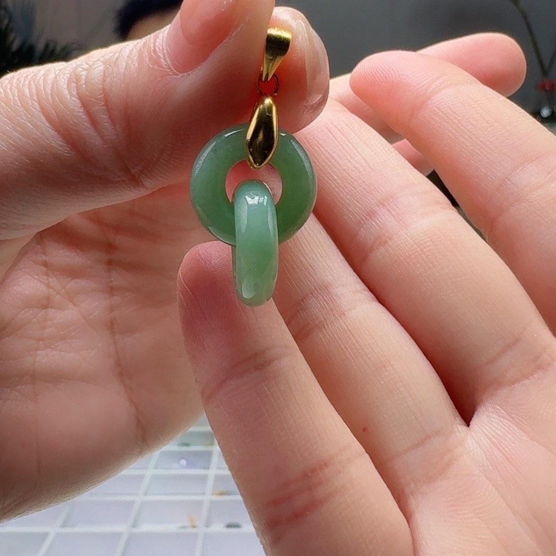 翡翠吊坠(不含链)银S925镶嵌天然