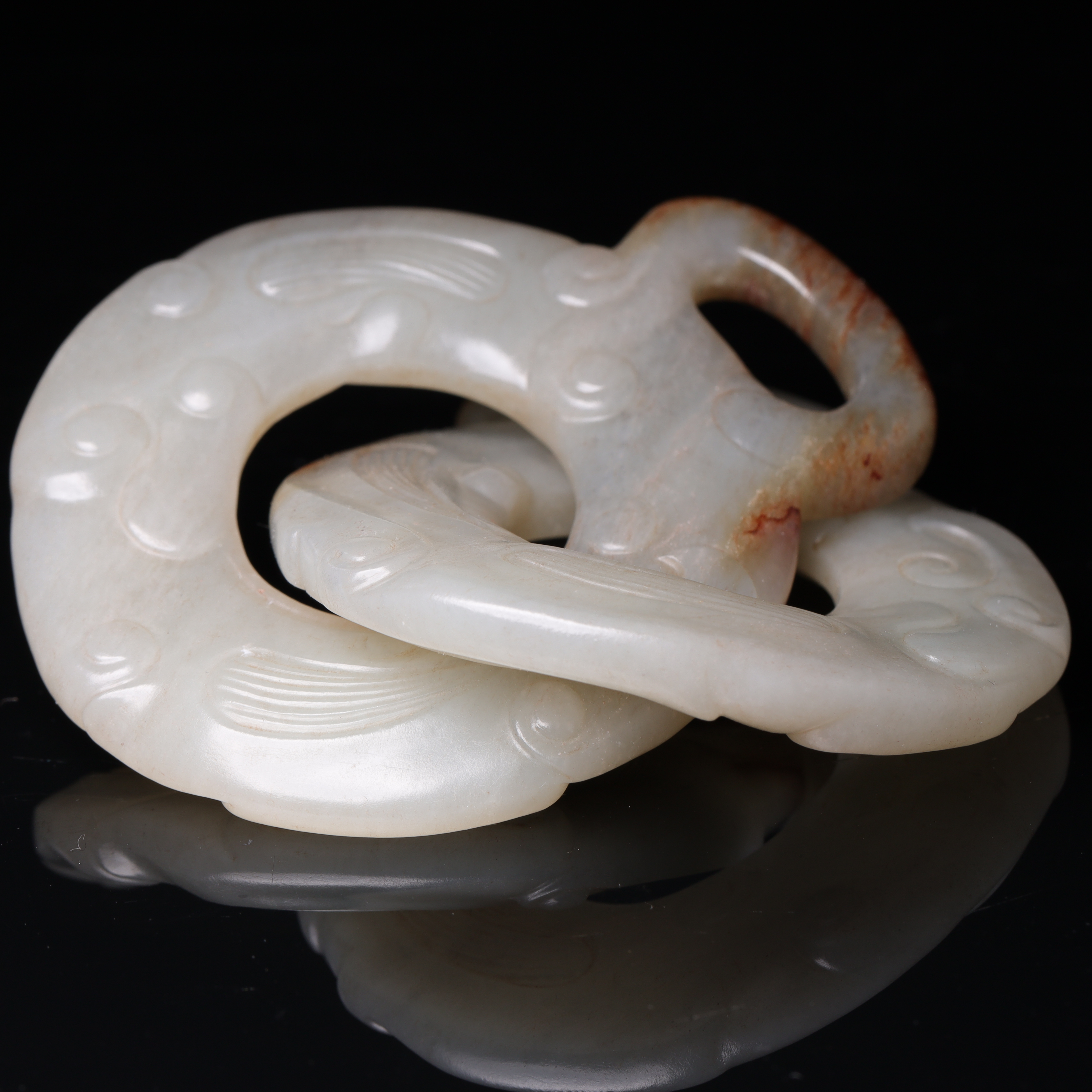 明代和田玉玄鸟带扣