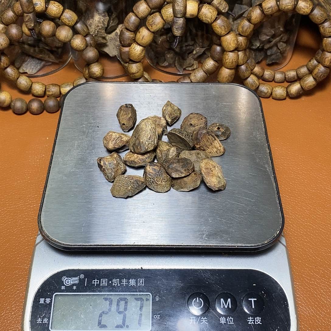 沉香沉香碎屑我**贤紫棋树丁料29克