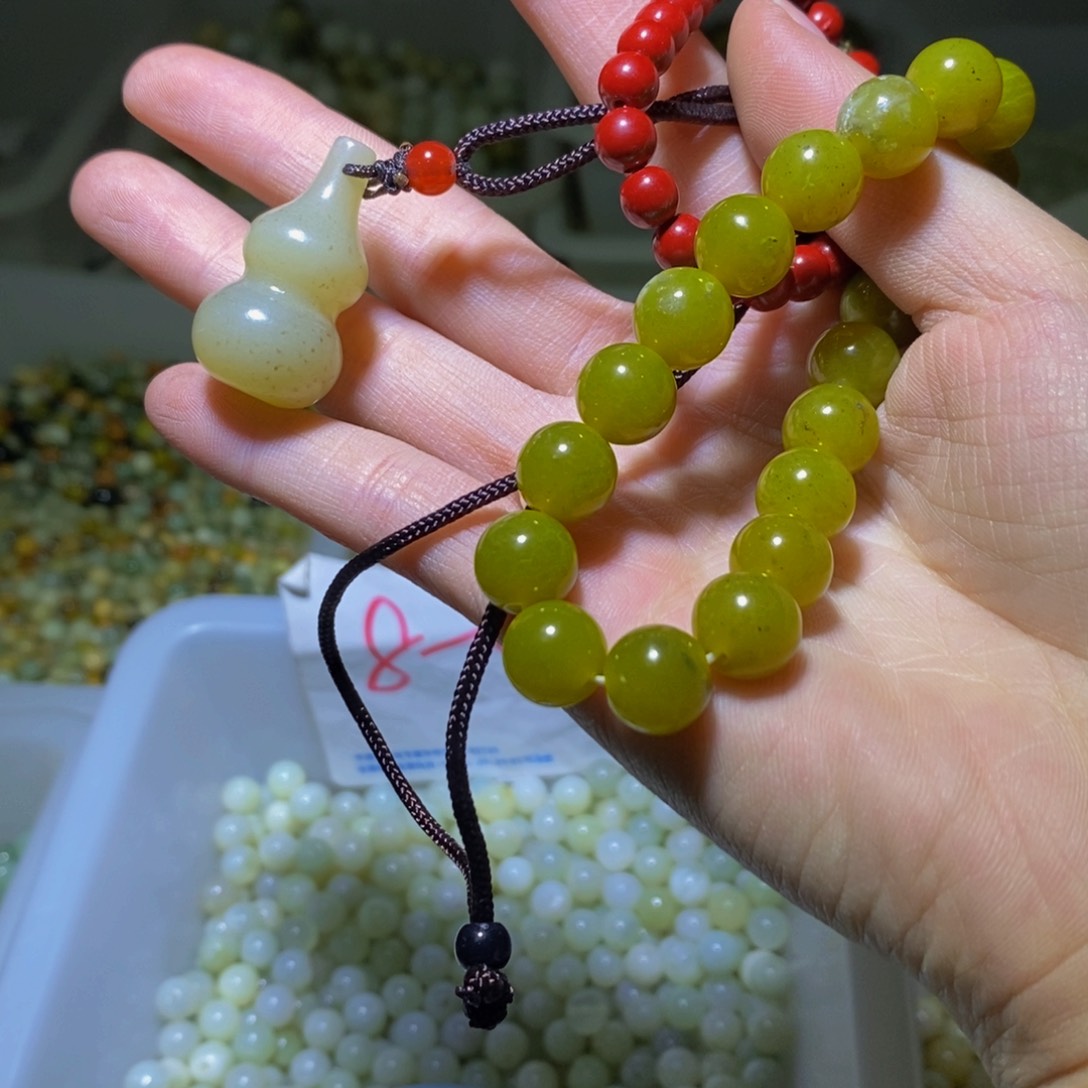 【闪购商品】蛇纹石玉其他未镶嵌44