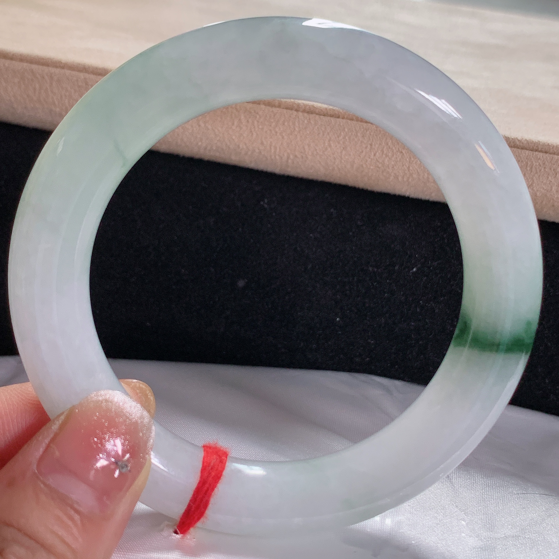 缅甸纯天然A货翡翠55-56圈老坑种冰飘花胖圆条精美手镯