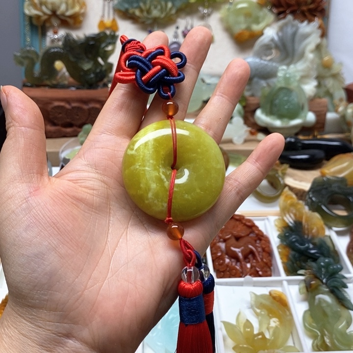 未镶嵌蛇纹石玉车挂