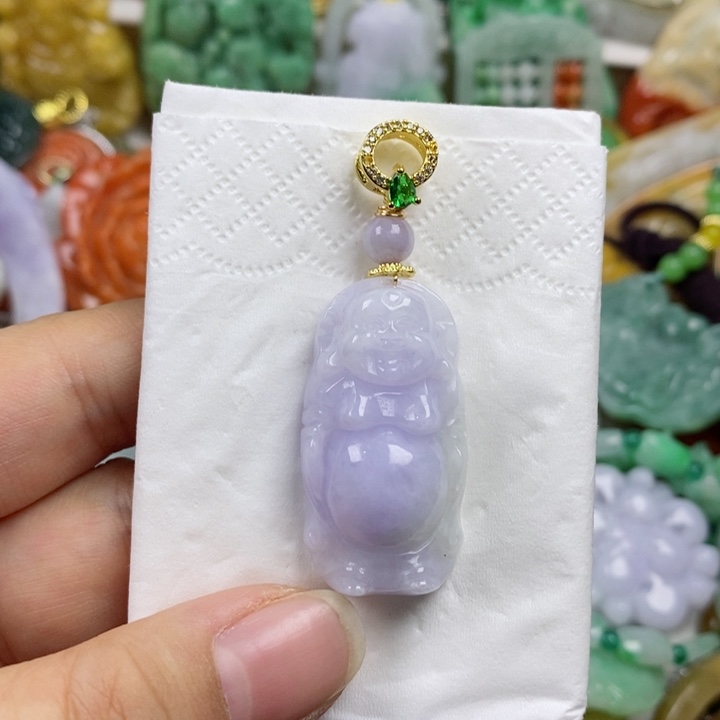 翡翠吊坠(赠链)未镶嵌