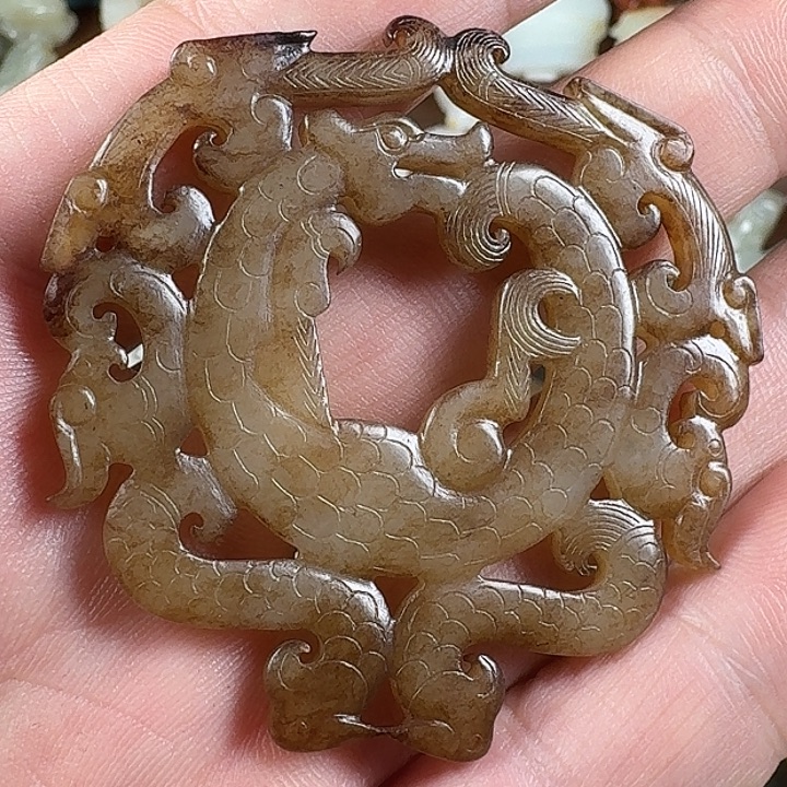 奋***蚁和田玉（糖玉）未镶嵌挂件