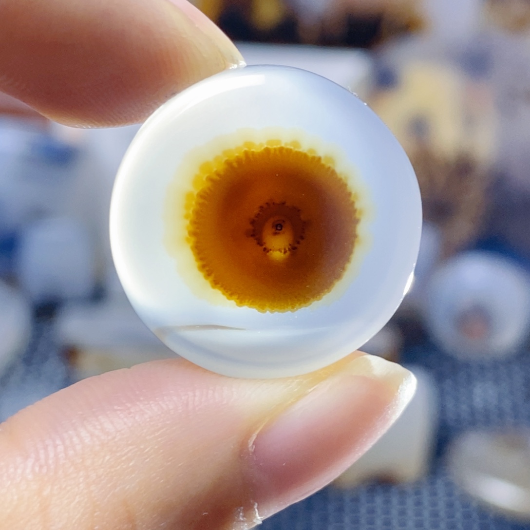 玛瑙/玉髓未镶嵌珠宝奇石