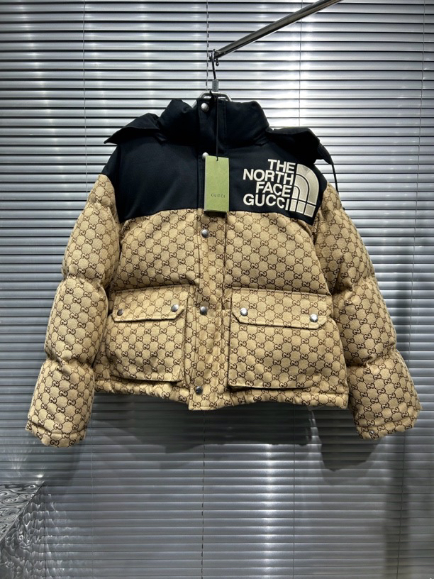 Gucci x Tnf 联名 北面 老花满印连帽短款羽绒服 os s码/全新