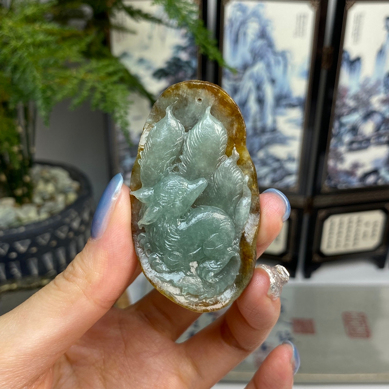 毛货  俏色红翡九尾狐狐仙挂件 天然翡翠A货 