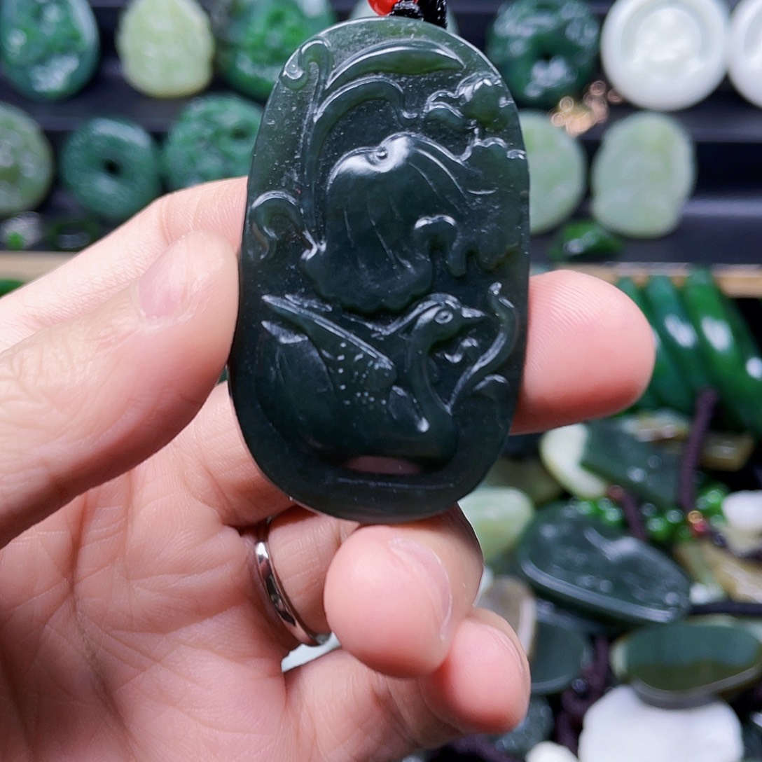 和田玉未镶嵌珠宝奇石