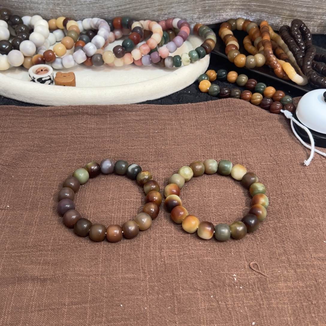 吊坠菩提根/象牙果格林童话卡14