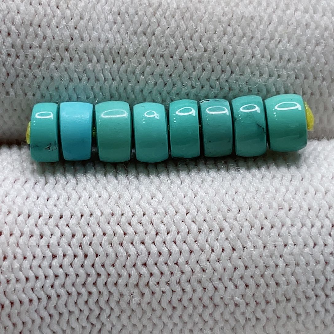 绿松石颈饰未镶嵌