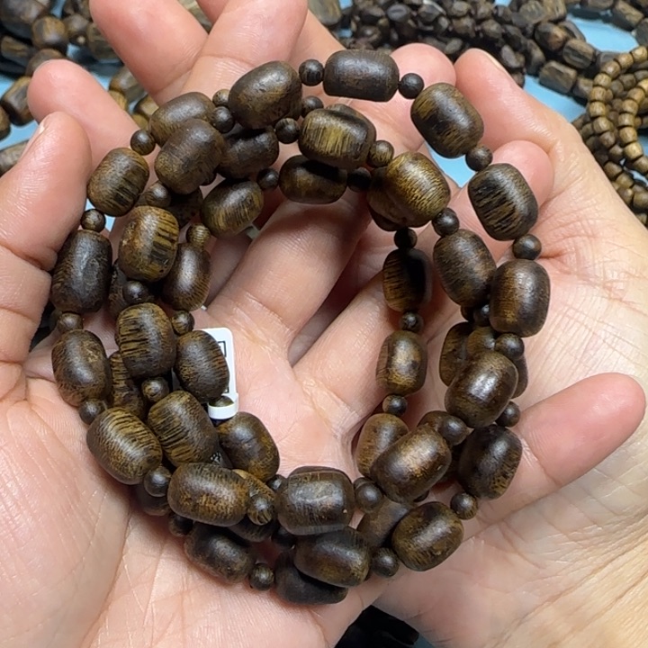沉香手串乌身多样性发货一条卡9-28克