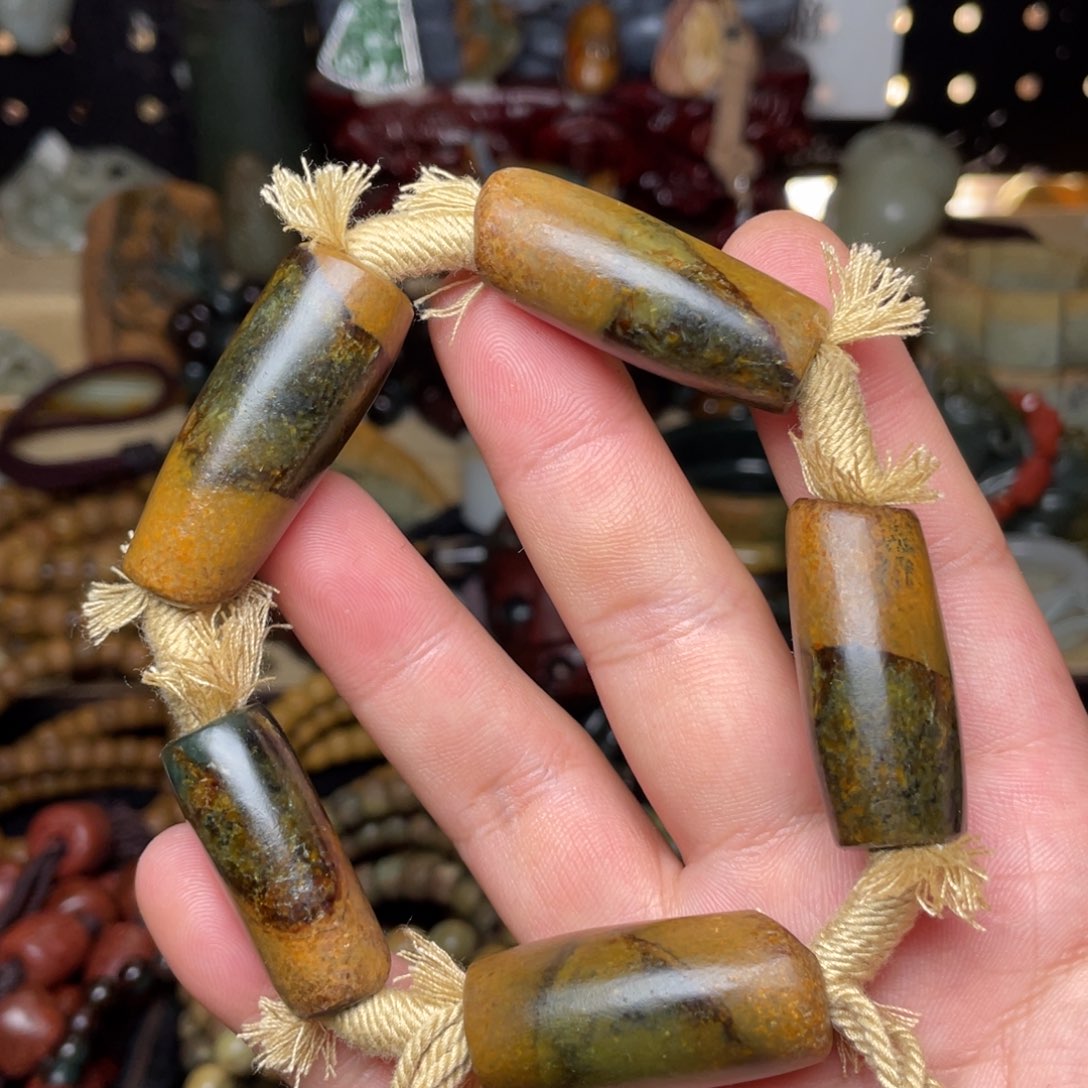 岫岩河磨玉（透闪石质玉）未镶嵌颈饰勒子手串