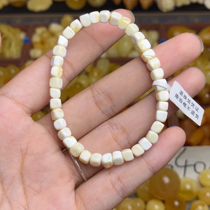 蜜蜡未镶嵌珠宝奇石白蜡瓷白满蜡方糖手串 微微瑕