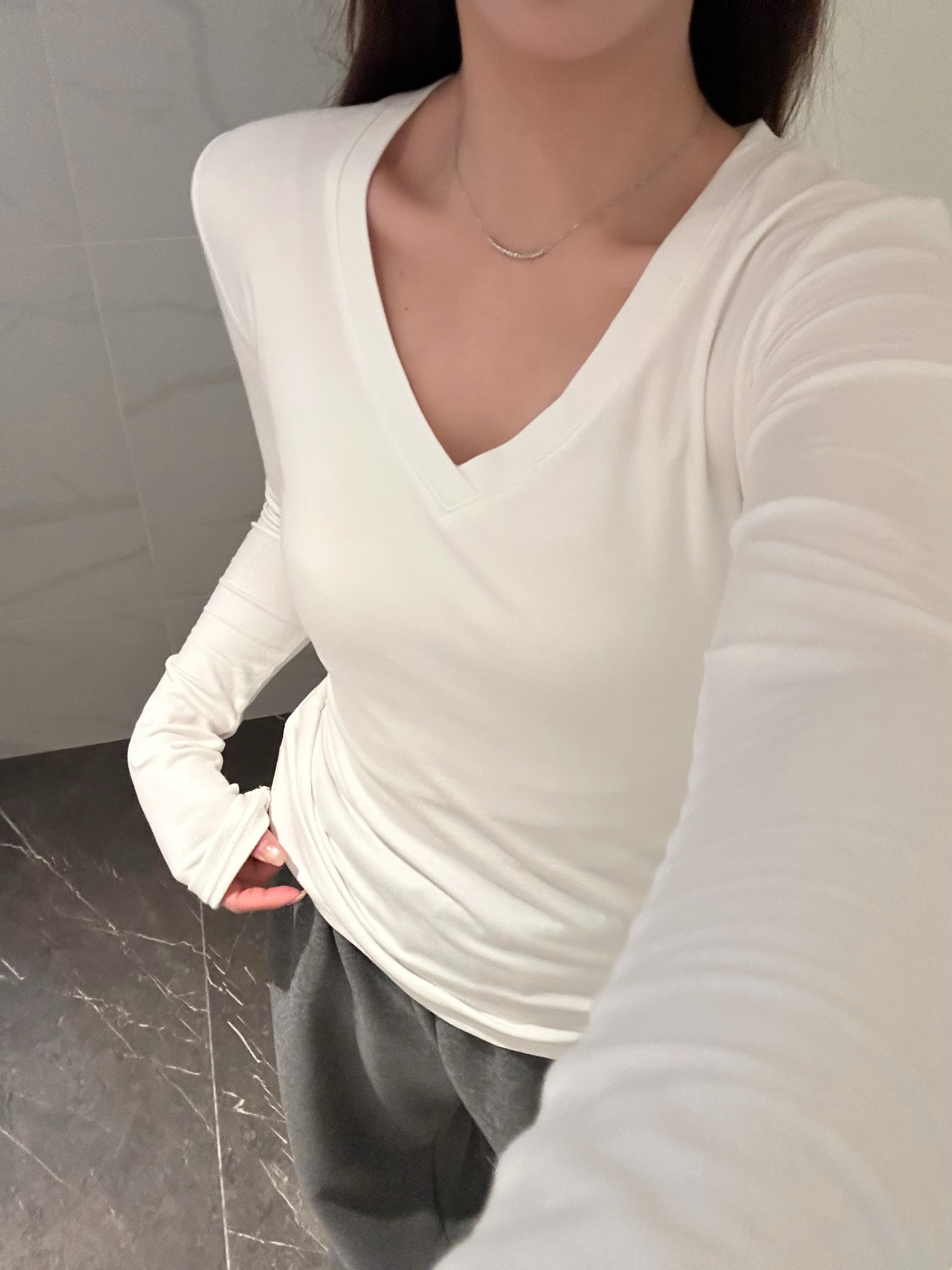 AFRESHM77【实穿王】纯欲风正肩收腰打底衫小心Y0407