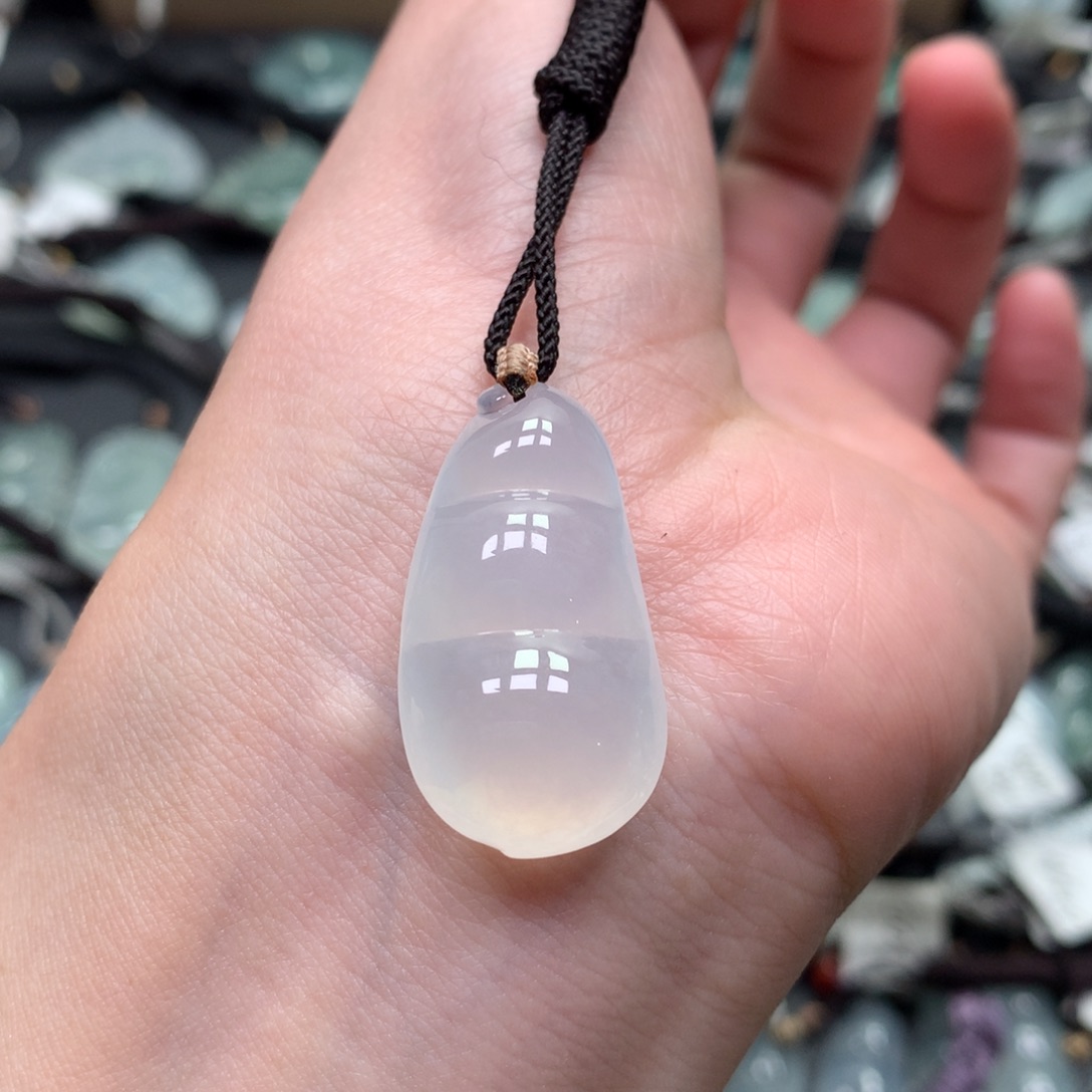 翡翠颈饰未镶嵌00000000000