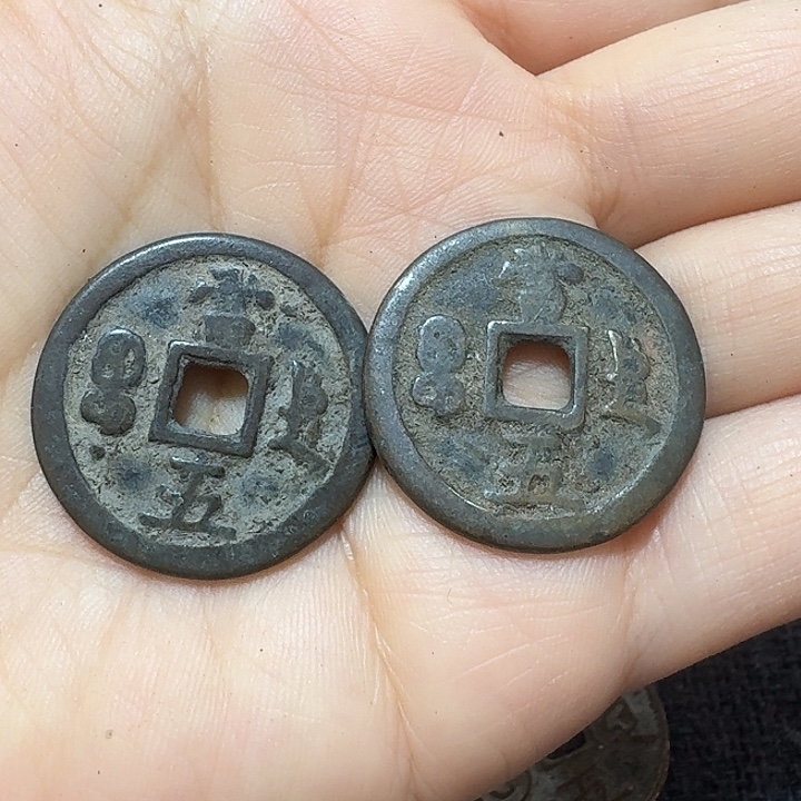 地***圣铜现代工艺品花钱