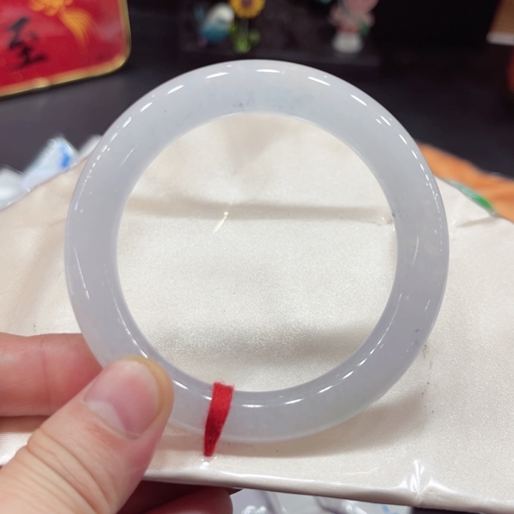 翡翠手镯未镶嵌53圆