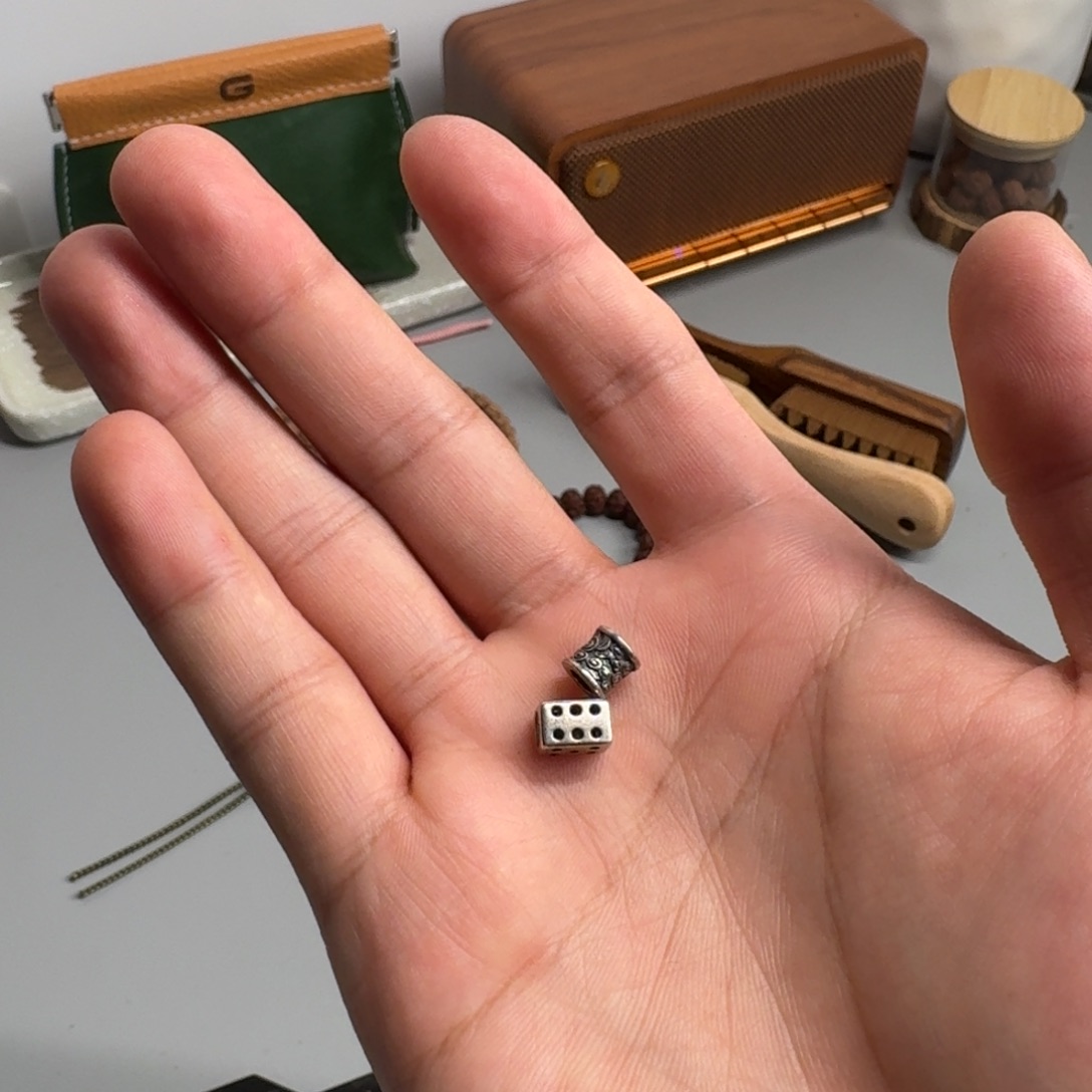 ****中金刚菩提吊坠银线束