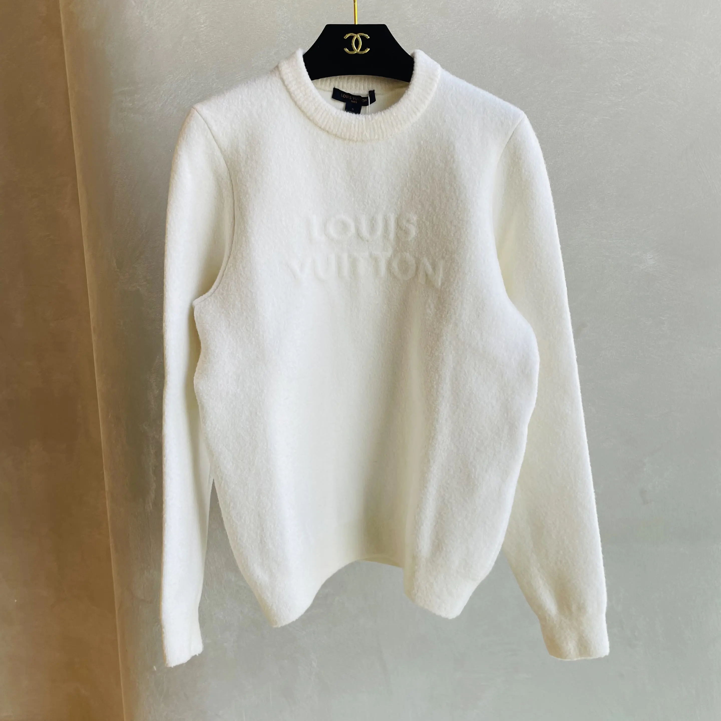 未使用 LouisVuitton/路易威登 25ss浮雕字母logo卫衣/S码/2071